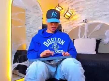 benjamin_more on Chaturbate