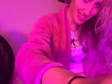 blondebellaaa3 on Chaturbate