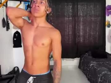 bradley_strong_ on Chaturbate