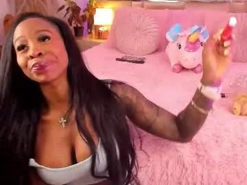 brunettklaryss on Chaturbate
