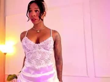 brunettklaryss on Chaturbate