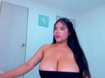 carolinalovehot on Chaturbate
