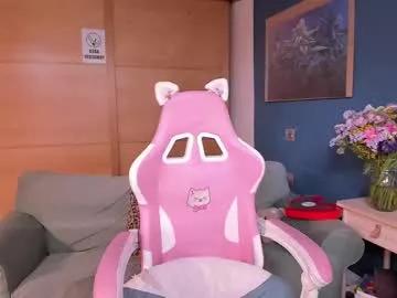 charming_snake_ on Chaturbate