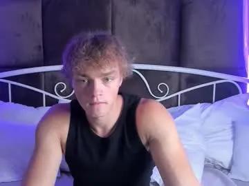 chase_muscular on Chaturbate