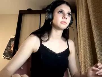 constancefeusier on Chaturbate