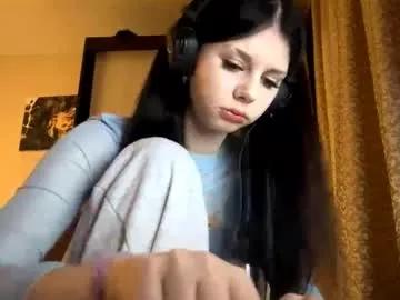 constancefeusier on Chaturbate