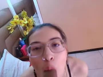 crimsonsecretts on Chaturbate