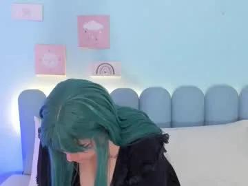 curvy_rousi on Chaturbate