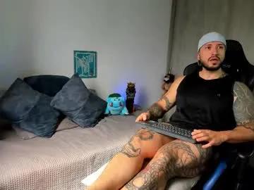 dave_max93 on Chaturbate