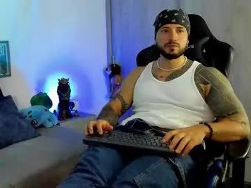 dave_max93 on Chaturbate