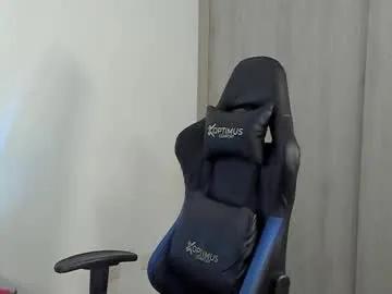 dave_max93 on Chaturbate