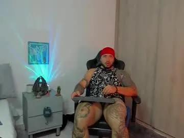 dave_max93 on Chaturbate