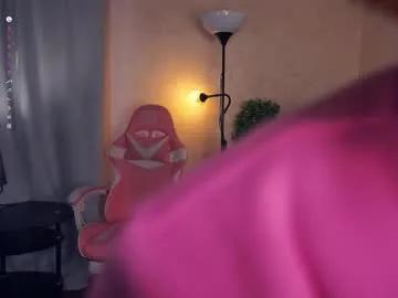 earthadobb on Chaturbate