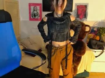 elainebeness on Chaturbate