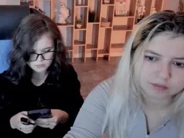 elainebeness on Chaturbate