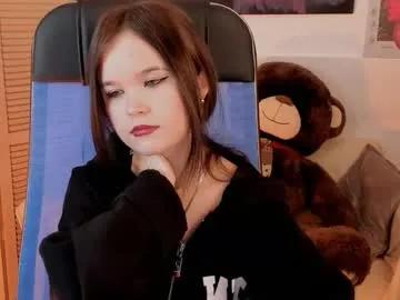 elainebeness on Chaturbate