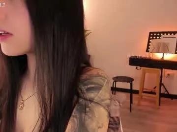 elise_77 on Chaturbate
