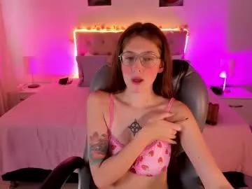 emily_warren__ on Chaturbate