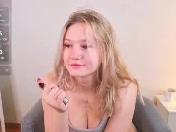 emilyhewell on Chaturbate