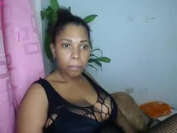 emilyhines__ on Chaturbate