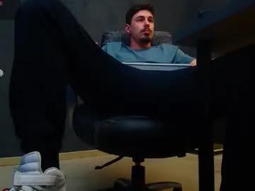 enzorace on Chaturbate