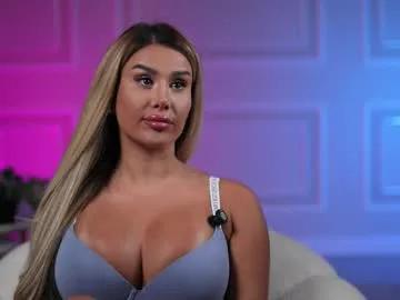 evazane on Chaturbate