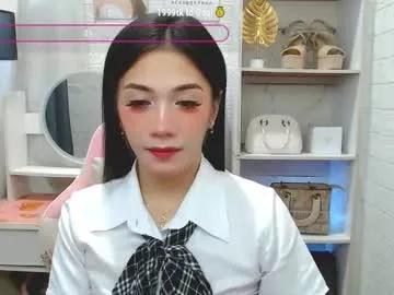 exotictssavie on Chaturbate