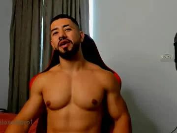 ezzio_scolaro on Chaturbate