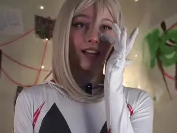 falinecrosthwaite on Chaturbate