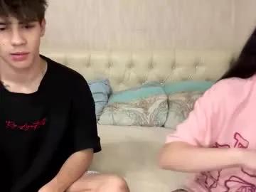 flowerscouple on Chaturbate