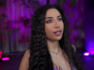 ginavalentinna on Chaturbate