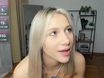 glossybabe_ on Chaturbate