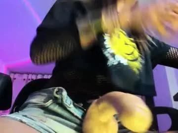 hat_girl on Chaturbate