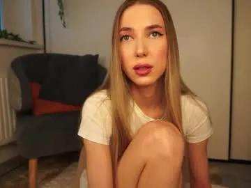 heidas_passion — squirt time<3 #squirt #lovense #shy #young #skinny [399 tokens remaining]