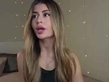 holayoula on Chaturbate