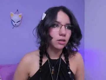 hollypeach_ on Chaturbate