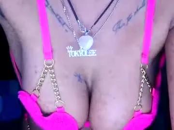 hottiefreckles on Chaturbate