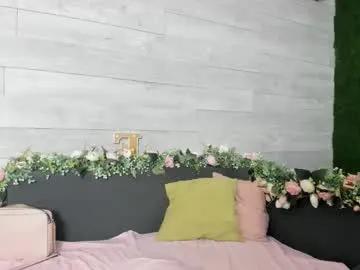 hugeboobserin on Chaturbate