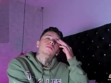 ian_castillo_ on Chaturbate