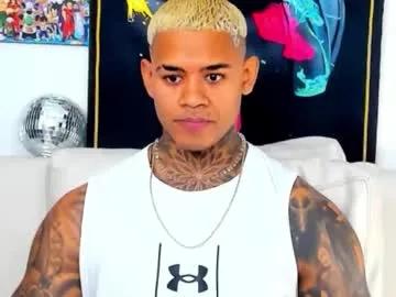 independent_project — creo que soy sexie,q que piensas ?  #muscle #ebony #bigcock #master #uncut [2500 tokens remaining]