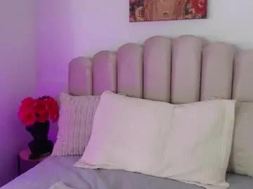 isa_bigass on Chaturbate