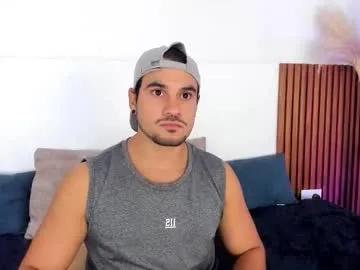 jake_muller1 — BE NAKED AND JERKING FOR 3 MIN [264 tokens left] Welcome to my room guys!! #bigcock #hairy #muscle #c2c #latino