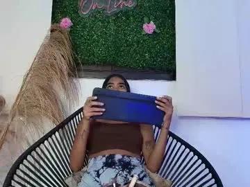 julieta_aguilar on Chaturbate