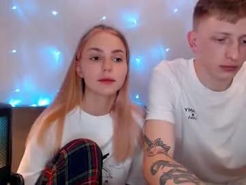 julsweet on Chaturbate