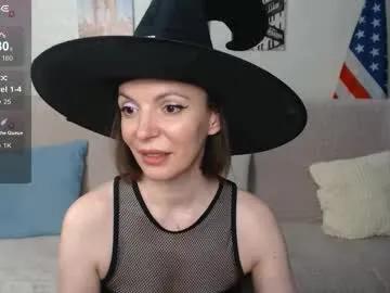 kiramartins_cat on Chaturbate