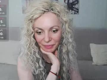 kiramartins_cat on Chaturbate