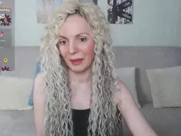 kiramartins_cat — | oil show * 998 tks left * | #mature #lovense #nonude #milf #smalltits |