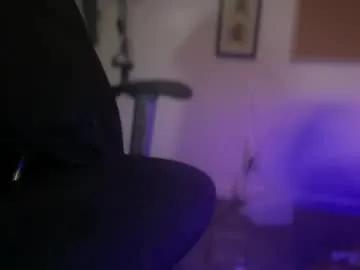 korruptedbymewmew on Chaturbate