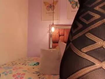 kristakinnky on Chaturbate