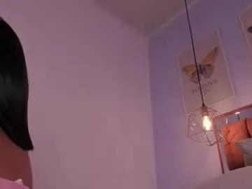 kristakinnky on Chaturbate